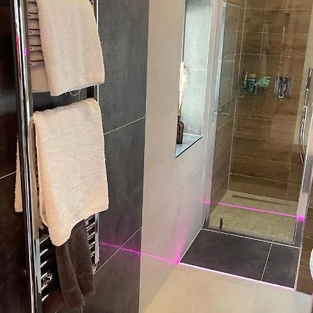 #3 Tgha Luxury One Bedroom In * את'לון